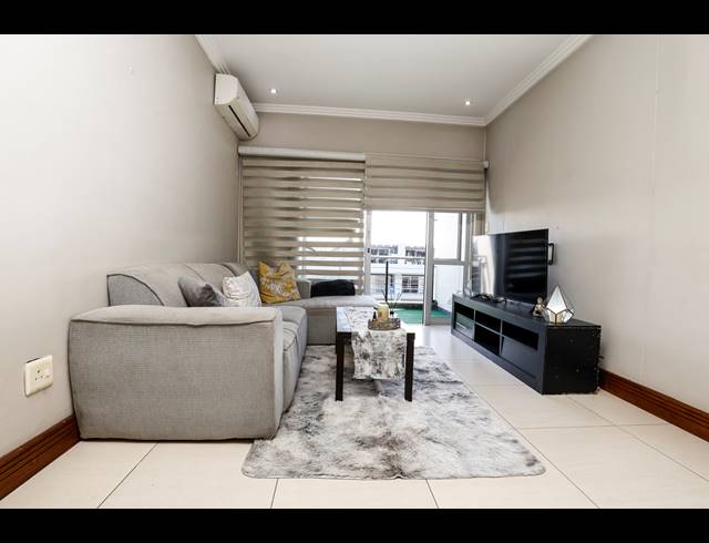 2 BEDROOM APARTMENT FOR SALE IN UMHLANGA RIDGE